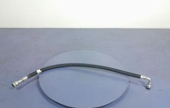 BMW X3 E83 Fuel line pipe 8678407