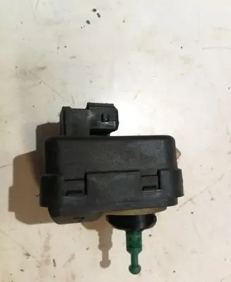 Headlight level adjustment motor