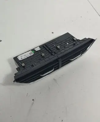 Skoda Octavia Mk4 Dash center air vent grill 5E3820951G