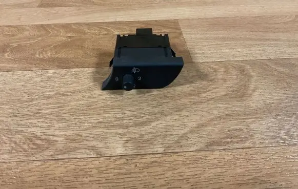 Audi A4 S4 B7 8E 8H Headlight level height control switch 8E1919094 0184581