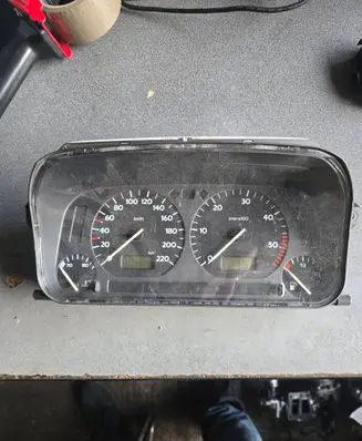 Volkswagen Golf III Speedometer (instrument cluster) 1H0919864Q