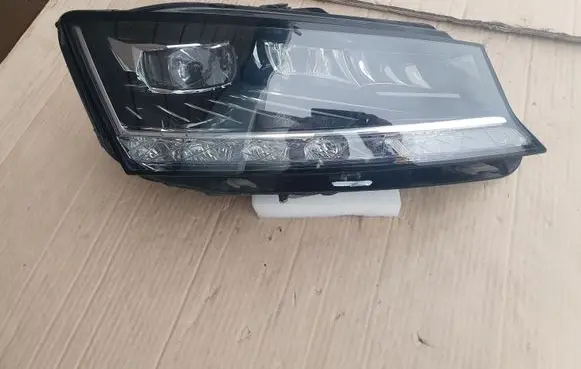 Skoda Fabia Mk3 (NJ) Headlight/headlamp 6V1941016F