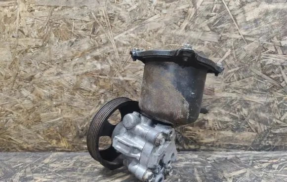 Subaru Legacy Power steering pump 34411AC080