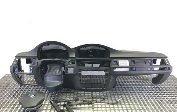 BMW 3 E90 E91 Dashboard 9120328