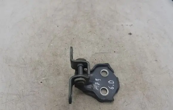 Toyota 4 Runner N120 N130 Rear door upper hinge NOCODE