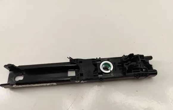 Peugeot 5008 II Seat belt height adjuster 9813550780 34197895 300419