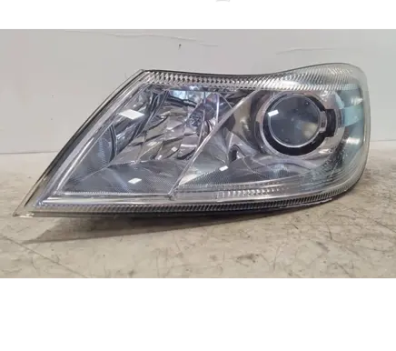 Skoda Octavia Mk2 (1Z) Headlight/headlamp 1ZL24705205 24705205000075 1Z1941015G