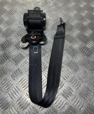 SsangYong Rexton Third row seat belt 