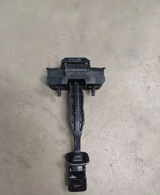 BMW X3 G01 Front door check strap stopper 7390686