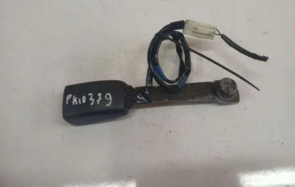 Subaru Legacy Front seatbelt buckle RB480