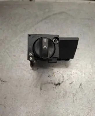 Mercedes-Benz E W210 Light switch 2105451404