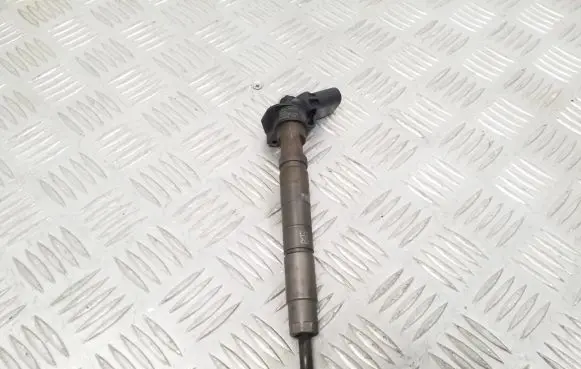 KIA Sorento Fuel injector 338002F000