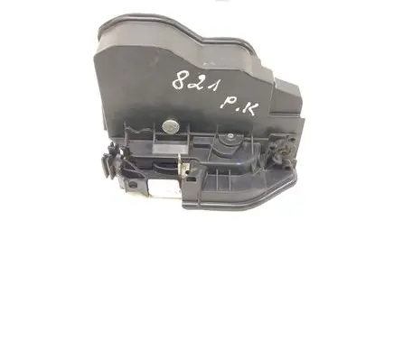 BMW 4 F32 F33 Front door lock 7202149 A053702