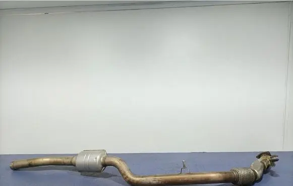 Audi A8 S8 D2 4D Rear muffler/silencer tail pipe 8W0253211C
