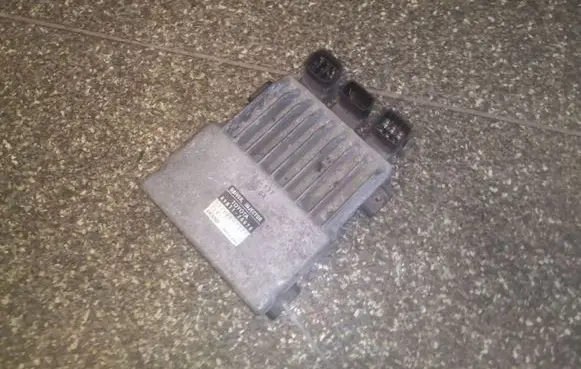 Toyota Avensis T220 Other control units/modules 8987120070 1310001371