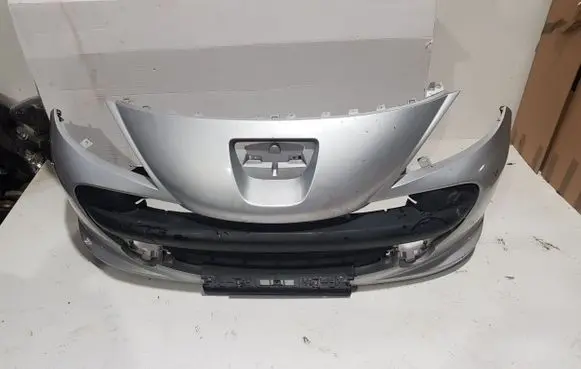 Peugeot 207 Front bumper 9654356880