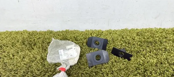 Opel Crossland X Front parking sensor holder (PDC) 39134362