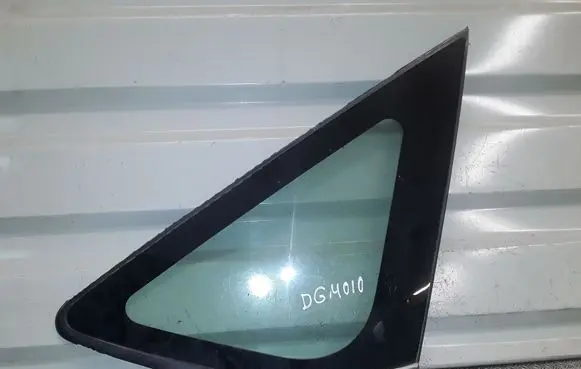 Toyota Prius (XW20) Rear side window