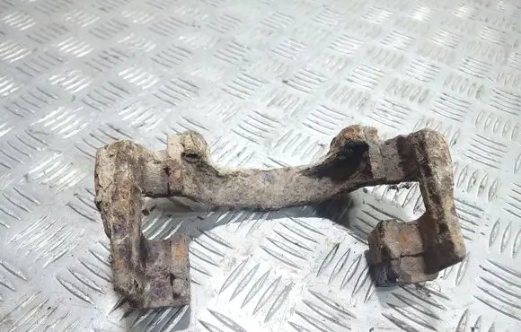 BMW 5 E39 Front Brake Caliper Pad/Carrier 