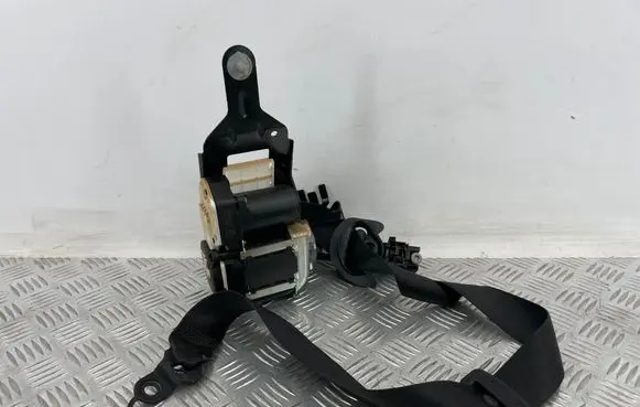 Mercedes-Benz C W204 Front seatbelt 00007010 0091744919