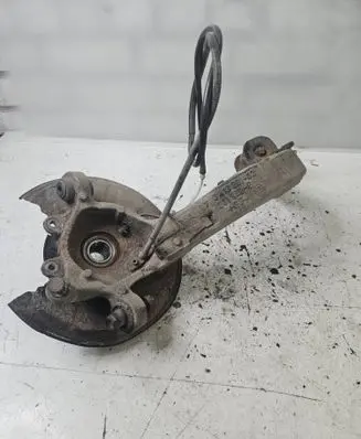 BMW X3 E83 Rear wheel hub spindle/knuckle 341325102 2019686