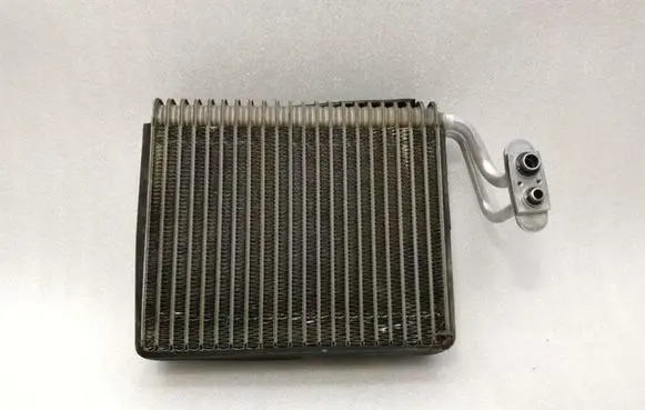Chevrolet Corvette Heater blower radiator 89018847