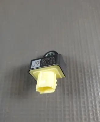 Toyota C-HR I Airbag deployment crash/impact sensor 89831F4030