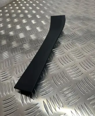 Maserati Ghibli Dashboard glove box trim AAH23984 670011107
