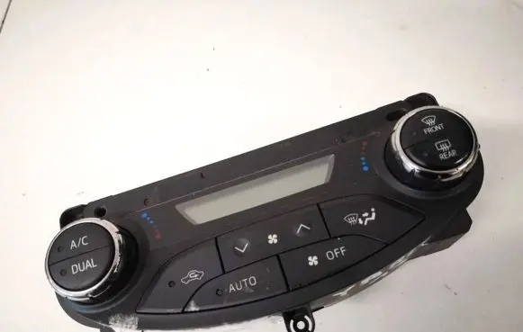 Toyota Yaris Climate control unit 8271160640 82711-60640