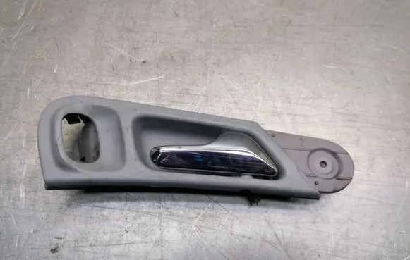 Mercedes-Benz C W203 Rear door interior handle A3185