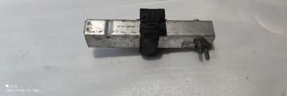 Radiator support slam panel bracket