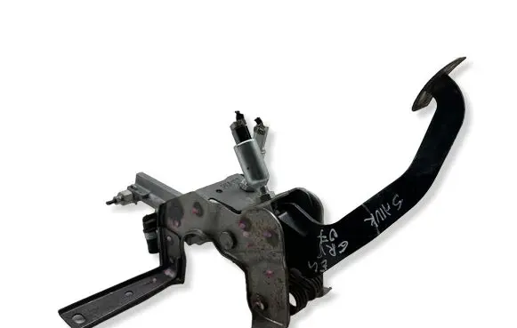 Honda CR-V Clutch pedal 