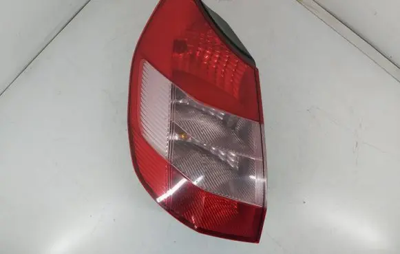 Renault Scenic II - Grand scenic II Rear/tail lights 8200127704 2SK008659014