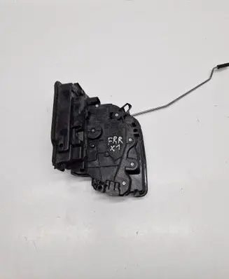 BMW X1 F48 F49 Front door lock 51217281934 7281934