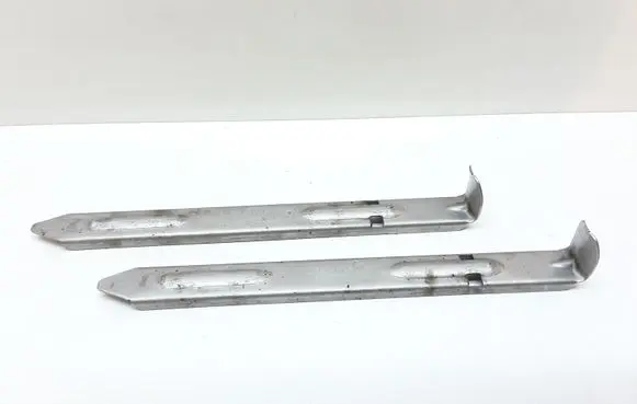 Volvo V70 Headlight/headlamp mounting bracket 30678340