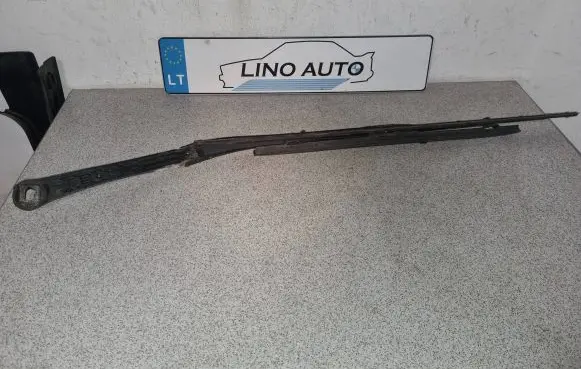 BMW 5 E39 Front wiper blade arm 8209879 8361743