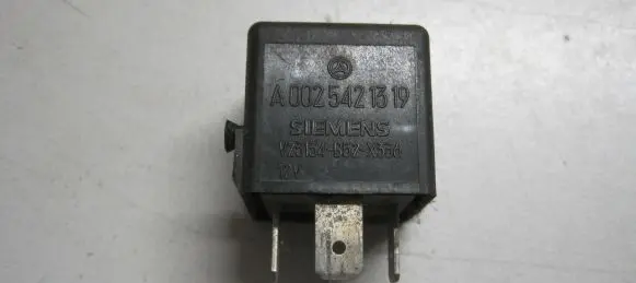 Mercedes-Benz C W203 Other relay A0025421319