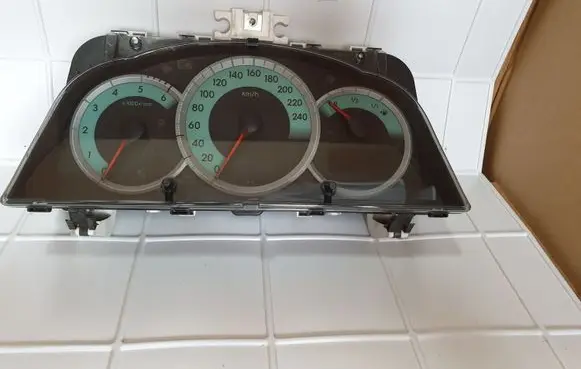 Toyota Corolla Verso AR10 Speedometer (instrument cluster) 838000F090 MB2574303100