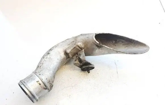 Volkswagen Tiguan Intercooler hose/pipe 5N0129565
