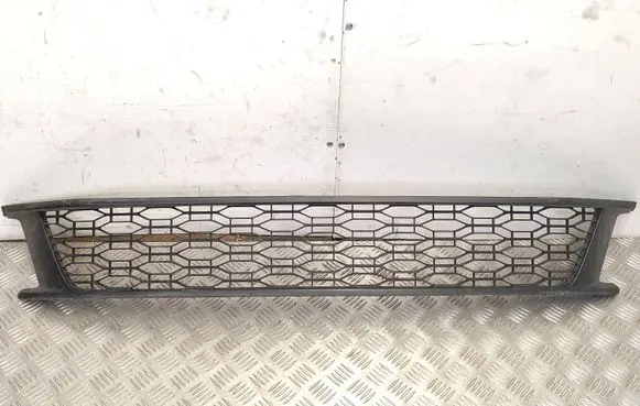 Dacia Sandero Front bumper lower grill 622547209R