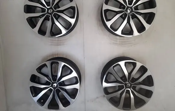 Renault Kadjar R17 alloy rim 403008177R