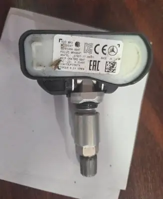 Mercedes-Benz C W205 Tire pressure sensor A0009050030Q12 A0009050030