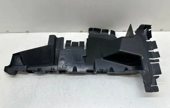 Peugeot 3008 I Intercooler air guide/duct channel 9670057980