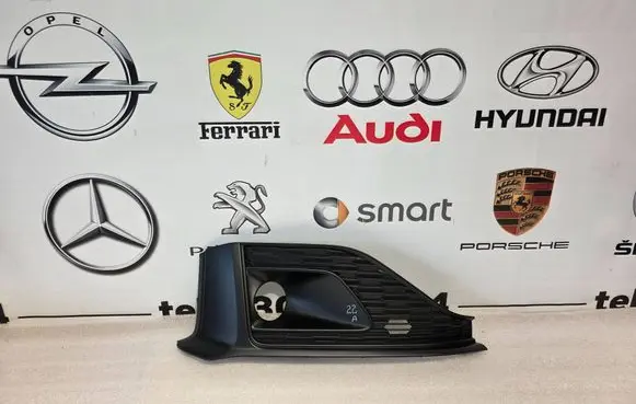 Audi A5 Front bumper lower grill 8W6807682R