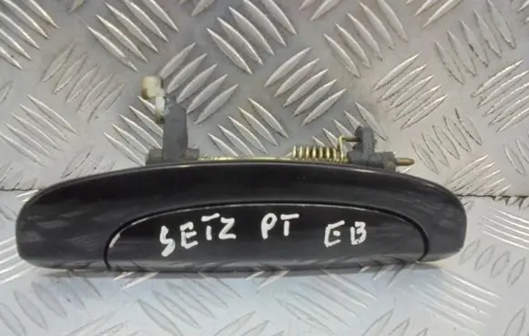 Hyundai Getz Rear door exterior handle/bracket 