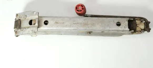 Audi 80 90 S2 B4 Lift Jack 443011031A