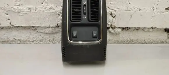 Jeep Grand Cherokee Rear air vent grill C01354009bl 03121360 1mc791x9ai