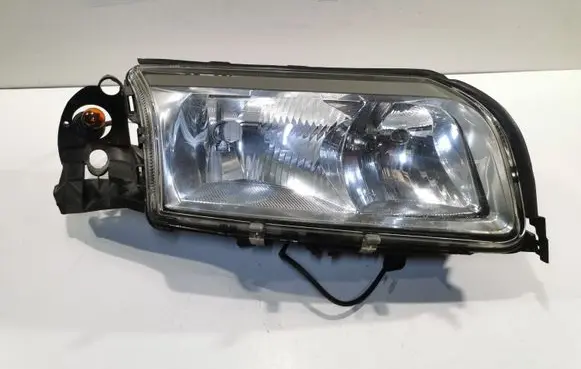 Volvo S80 Headlight/headlamp