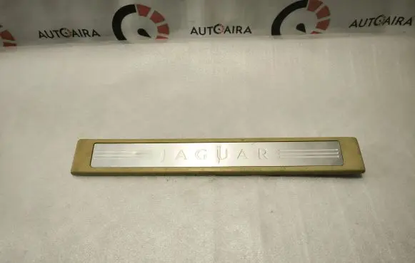 Jaguar XF X250 Front sill trim cover 8X2313200AF