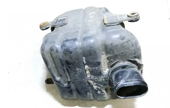 Nissan Primera Intake resonator 